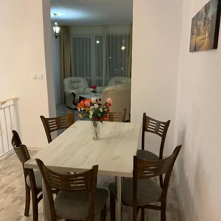 Aleksandria Apartments Apartman