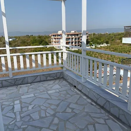 Aleksandria Apartments Apartman